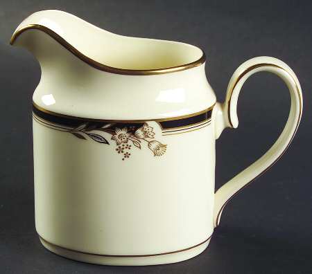 Newbury Black Band Newer Creamer