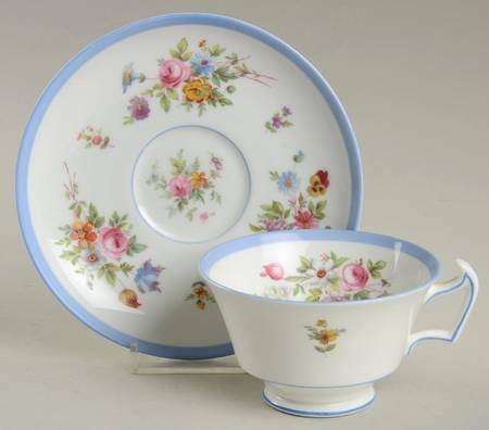 Patricia Footed Cup & Saucer Set