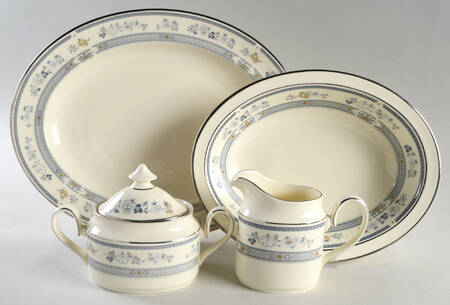 Penrose 5 Piece Hostess Set