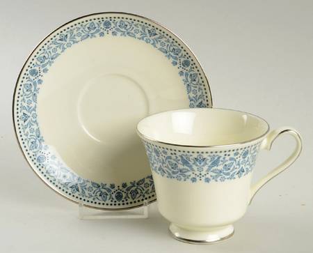 Pomona Footed Cup & Saucer Set