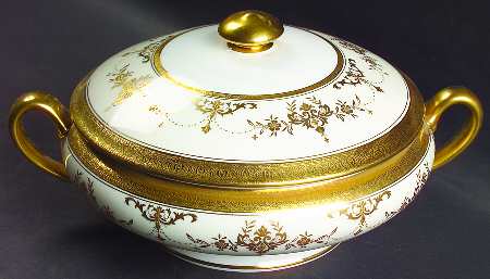 Riverton Round Covered Vegetable by Minton