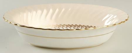 S443 10" Oval Vegetable Bowl
