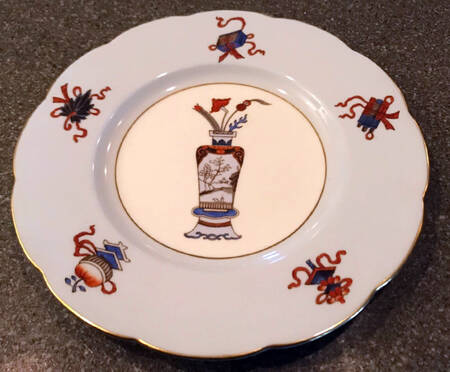 S537 Luncheon Plate