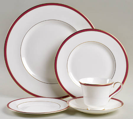 Saturn Ruby Crimson 5 Piece Place Setting