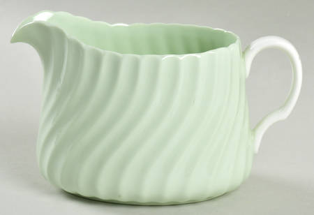 Shell Green Creamer