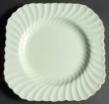Shell Green and Gold Square Luncheon Plate