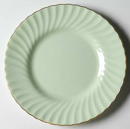 Shell Green and Gold Luncheon Plate