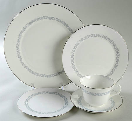 Silver Scroll 5 Piece Place Setting