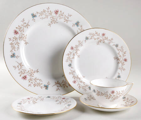 Spring Melody 5 Piece Place Setting