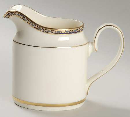 St. James Creamer