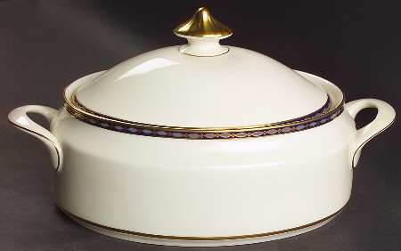 St. James Oval Covered Vegetable by Minton
