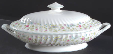 Summer Days Oval Covered Vegetable