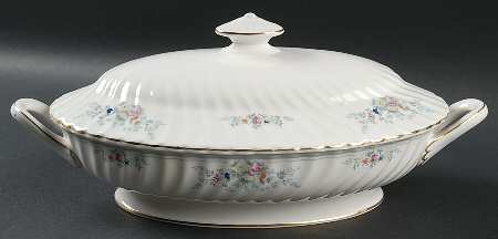 Sunningdale Oval Covered Vegetable