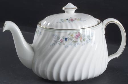 Sunningdale Teapot & Lid