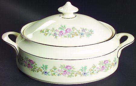 Summer Song Oval Covered Vegetable