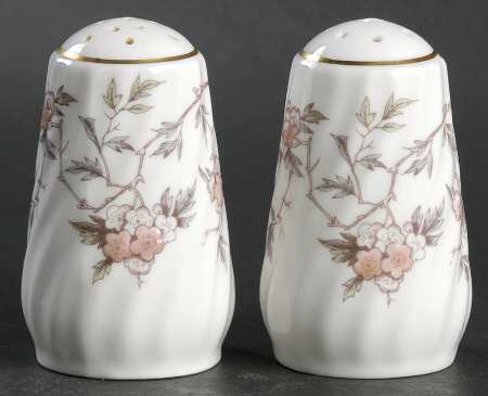 Suzanne Salt & Pepper Set