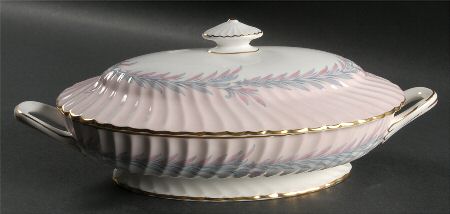 Symphony Pink Oval Covered Vegetable