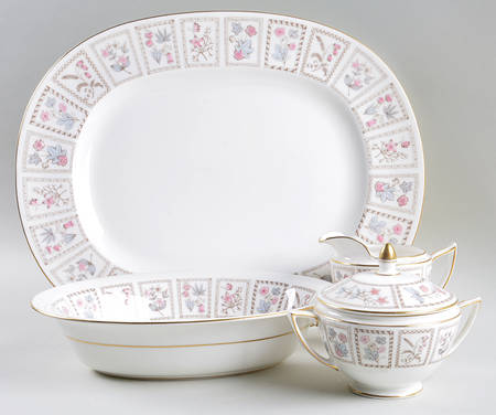 Tapestry (Gold Trim) 5 Piece Hostess Set