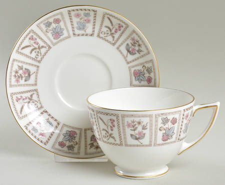Tapestry (Gold Trim) Oversized Cup & Saucer Set