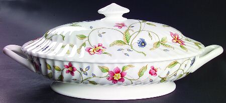 Tapestry (Newer, No Trim, S770) Oval Covered Vegetable