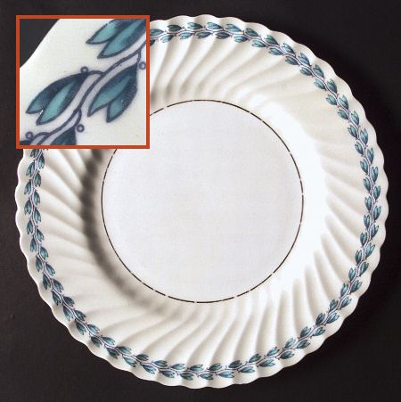 Turquoise Wreath Dinner Plate