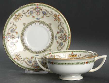 Tweedsmuir Footed Cream Soup Bowl & Saucer Set