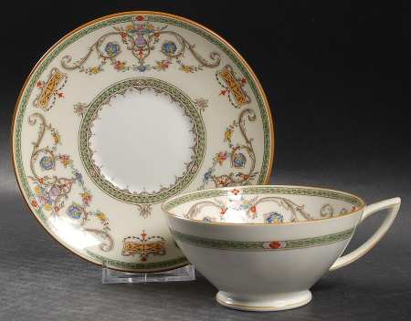 Tweedsmuir Footed Cup & Saucer Set