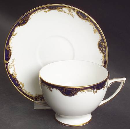 Versailles Footed Cup & Saucer Set