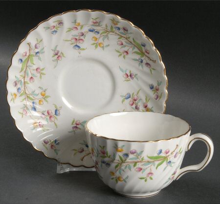 Virginia Flat Cup & Saucer Set