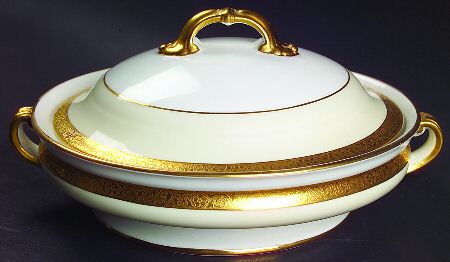Westminster Round Covered Vegetable