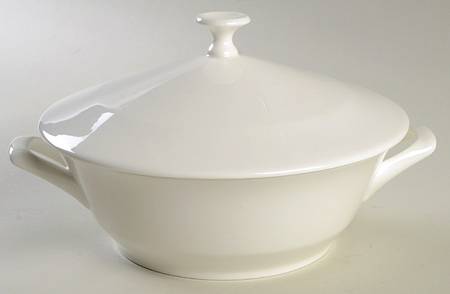 White Monarch Round Covered Vegetable