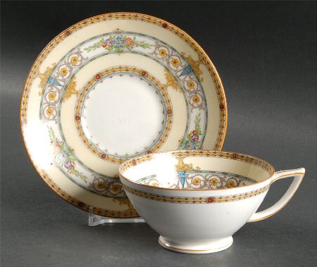 Windermere Footed Cup & Saucer Set