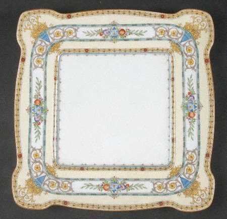 Windermere Square Cake Plate