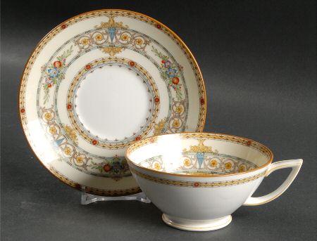 Windermere Footed Cup & Saucer Set