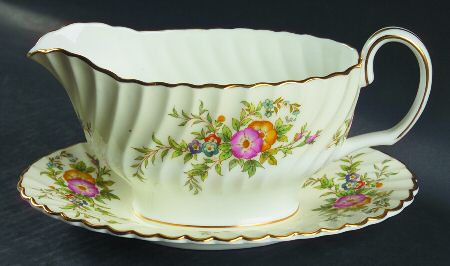 York Gravy Boat with Attached Underplate