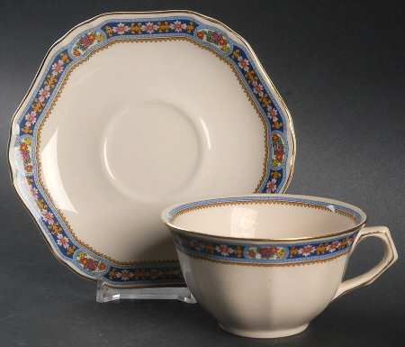 Belmont Flat Cup & Saucer Set