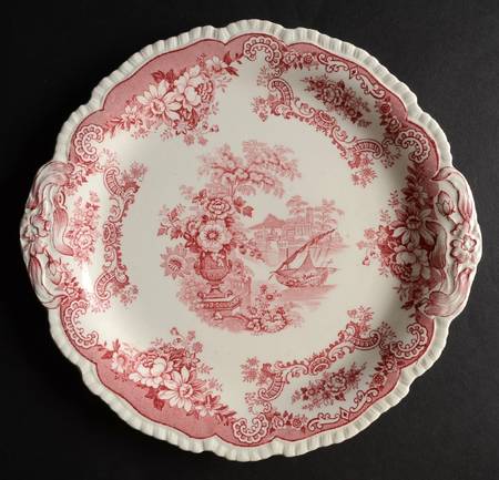 Bombay Red (Scalloped) Handled Cake Plate