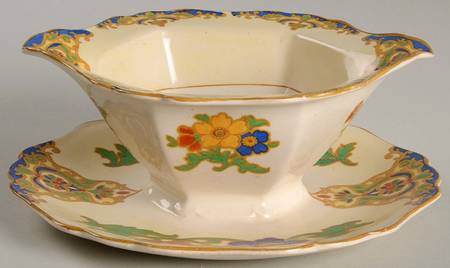 Cairo Gravy Boat with Attached Underplate