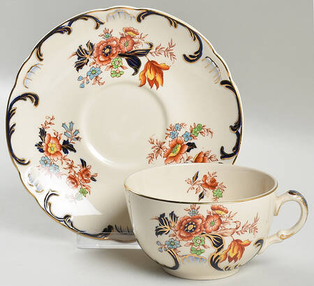 Flat Cup & Saucer Set