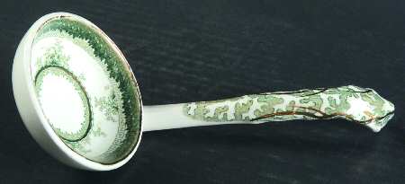 Hamilton Green Gravy Ladle Solid Piece