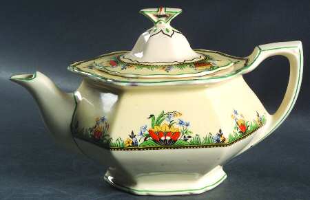 Lily Teapot & Lid