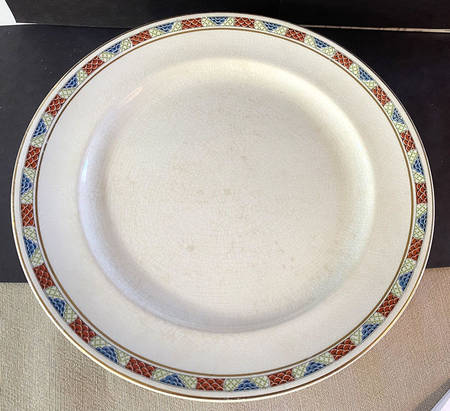 MAD11 Dinner Plate