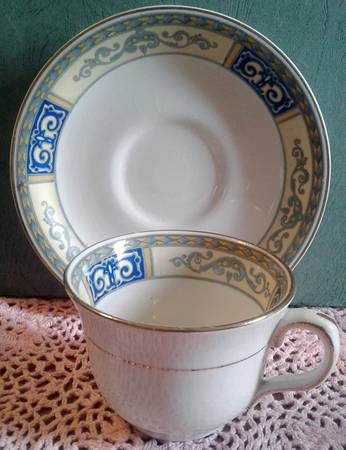 MAD31 Flat Demitasse Cup & Saucer Set