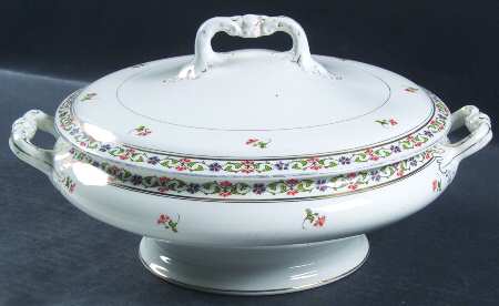 MAD6 Round Covered Vegetable by John Maddock & Sons