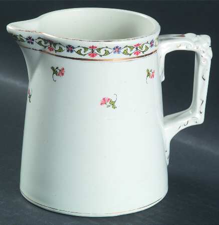 MAD6 18 Oz Pitcher