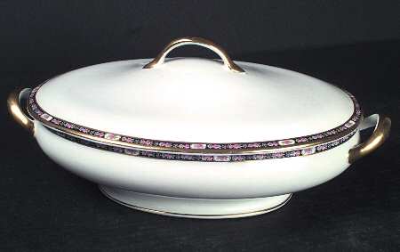 MAD7 Oval Covered Vegetable