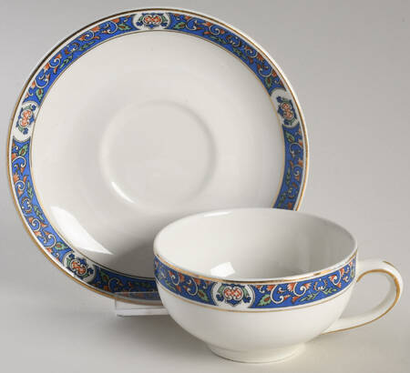 Flat Cup & Saucer Set