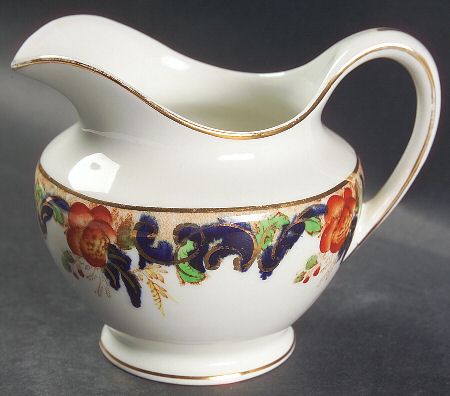 Majestic (Smooth Edge) Creamer