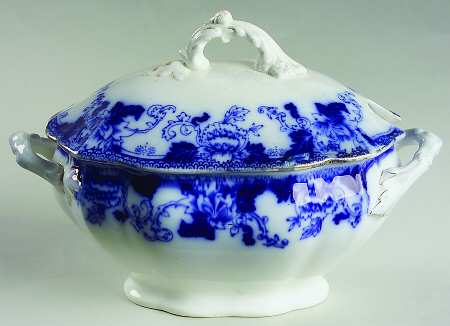 Roseville (Flow Blue) Sauce Boat & Lid