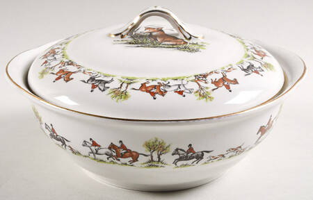 Tally Ho Round Covered Vegetable